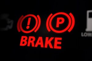 alarma visual fallo coche y frenos