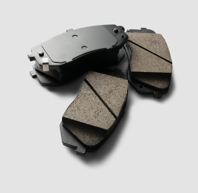 Instalação de pastilhas de travão desportivas: ferramentas e conselhos essenciais 25 brake pads white spare parts 1