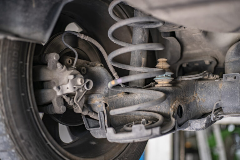 detail rigid axle car shock absorbers 1