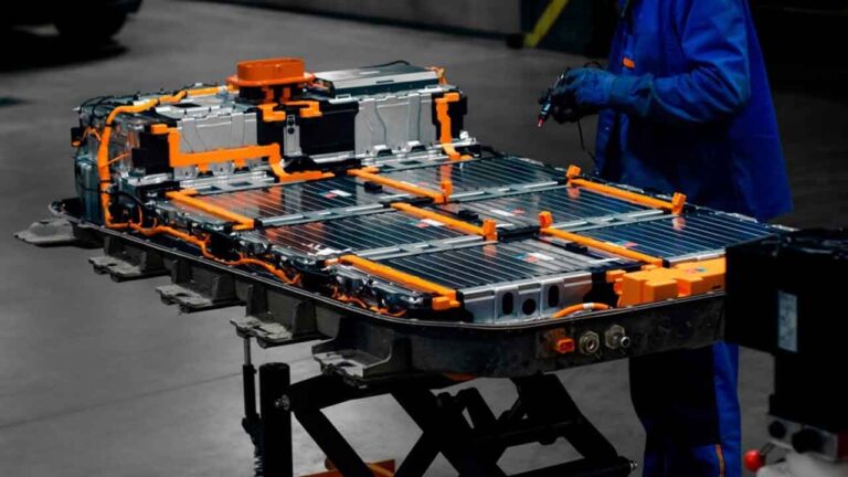 Como manter as baterias dos carros elétricos em bom estado para prolongar a sua vida útil 10 bateria coche electrico