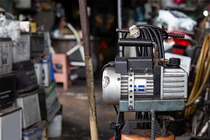 Para que serve uma bomba de vácuo no ar condicionado do carro e como utilizá-la corretamente 5 bomba de vacio en el aire acondicionado del coche