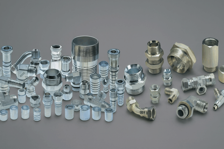 Conectores Hidráulicos para Automóveis: Guia para Oficinas 1 Conectores hidráulicos para automóveis em sistemas de freio e direção.