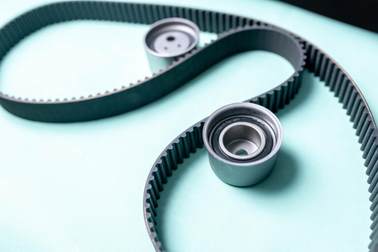 Correia de Distribuição: Quando e Como Fazer a Substituição 12 Correia de Distribuição em motor de automóvel