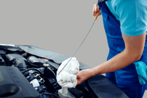 Sensor de calidad de aceite: funcionamiento, averías y diagnóstico 3 Sensor de calidad de aceite en un motor de automóvil.