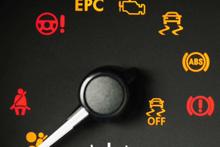 Reprogramação de módulo: Solução avançada para falhas de aceleração 9 Reprogramação de módulo eletrónico para corrigir falhas de aceleração no veículo.