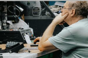 Pantalla de DMS mostrando la integración de compras y gestión de taller para optimizar procesos.