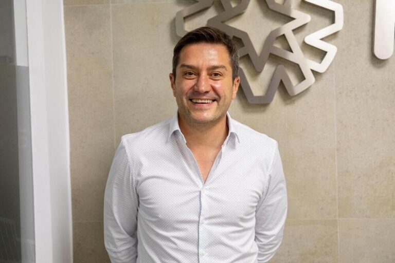 89D35307 C50B 29DC FDEC09AD9723DE6B