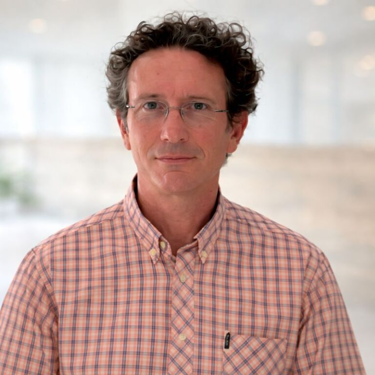 e8cc62a9 8039 402a 86d8 e2e7ba25ca56 md