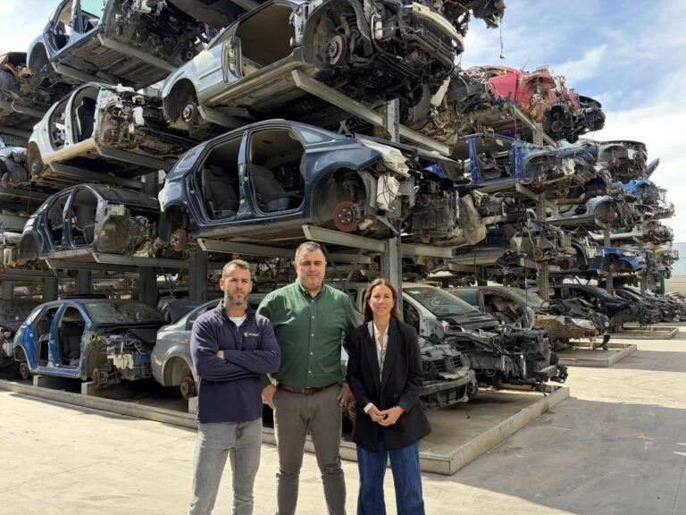 «Recambiofacil es una herramienta imprescindible para cualquier profesional que compra o vende recambios» AUTODESGUACE OTONIEL