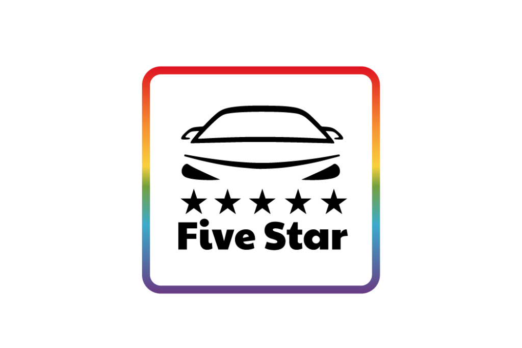 Logo Five Star représentant la silhouette d'une voiture et cinq étoiles noires dans un cadre aux couleurs de l'arc-en-ciel sur fond blanc